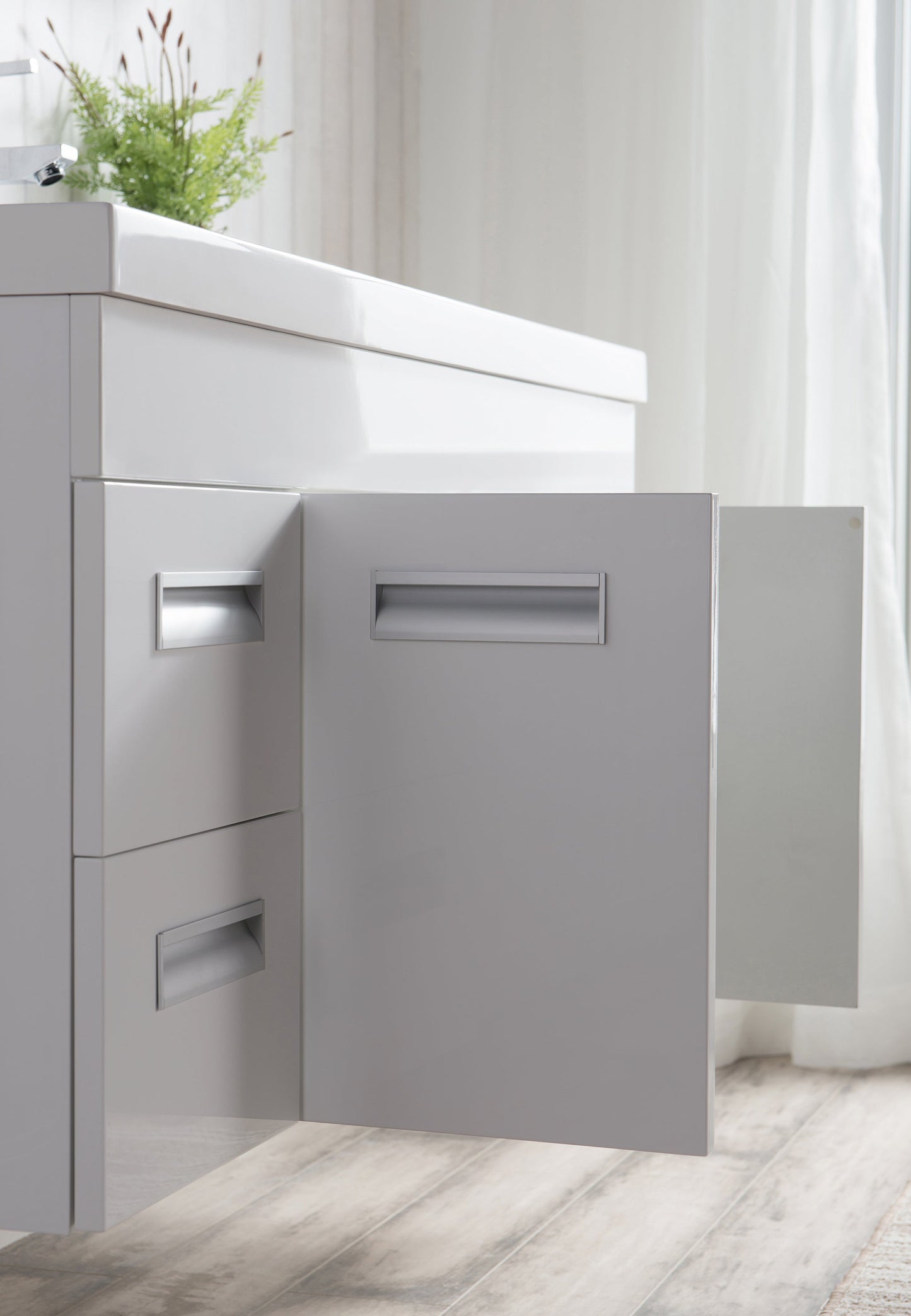 Altas Wall Mounted Vanity
