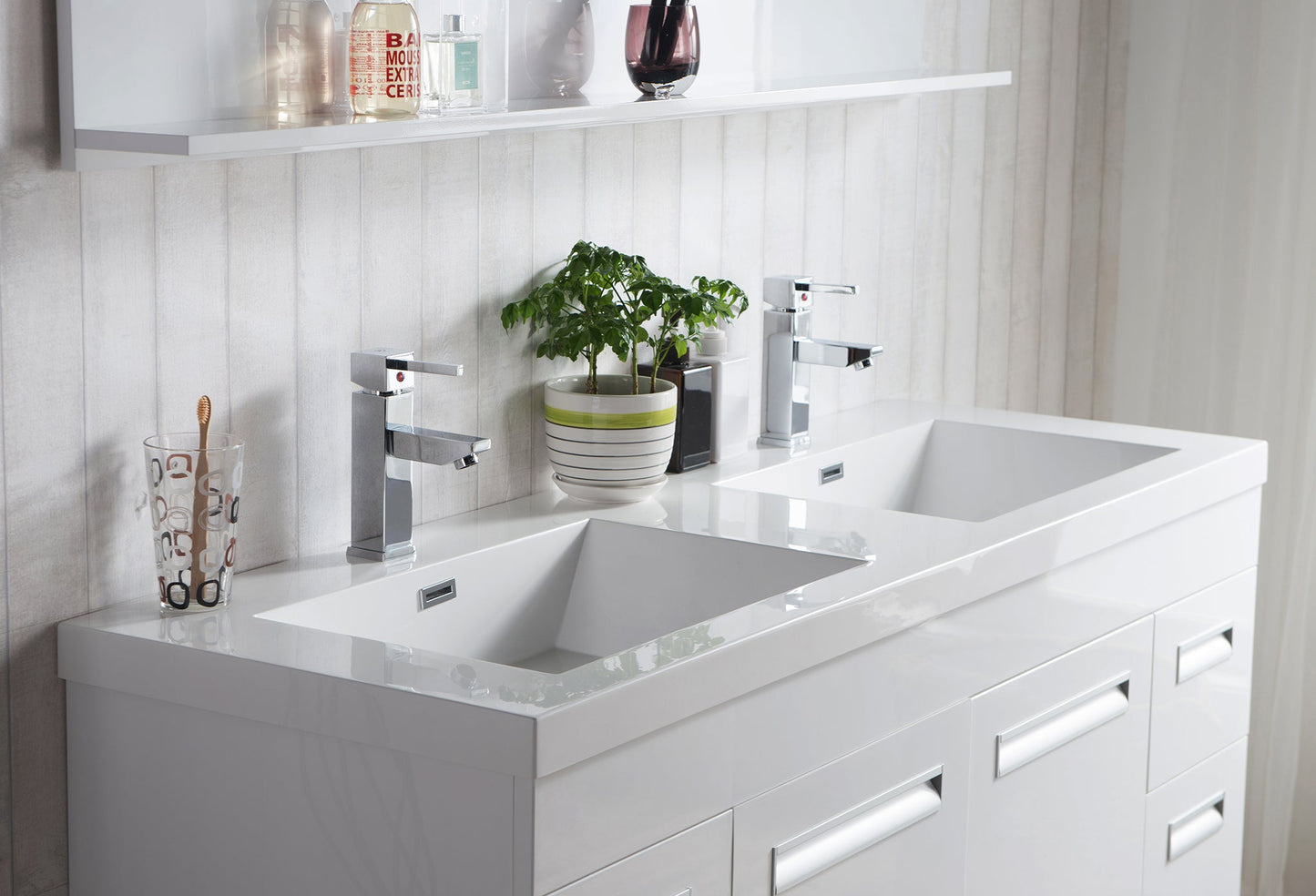 Altas Wall Mounted Vanity